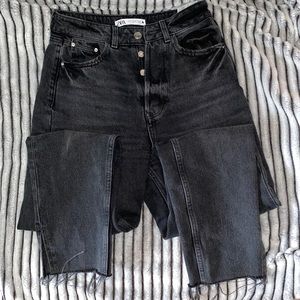 Zara mom fit jeans size 2